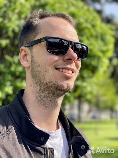 Очки солнцезащитные мужские