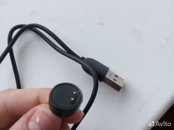 Зарядка для смарт часов xiaomi mi band 5/6/7