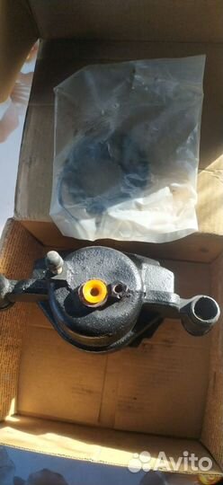 Суппорт передний левый