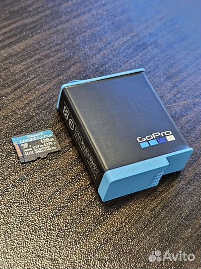 Камера GoPro Hero 10 black + стафф