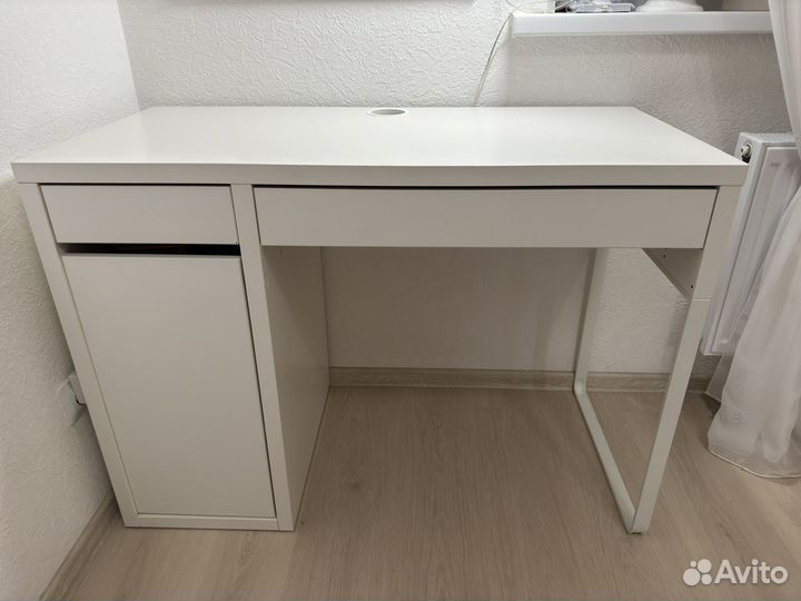 Письменный стол