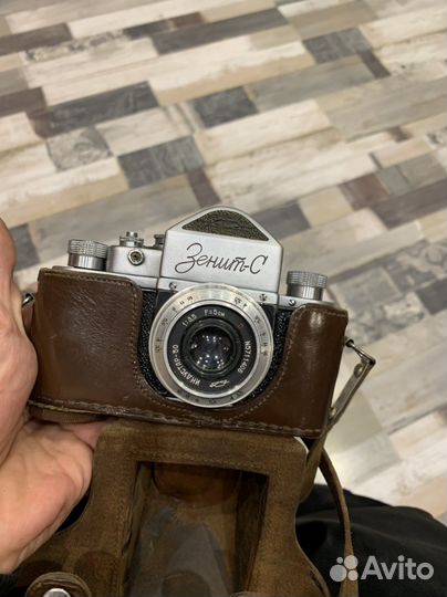 Пленочный фотоаппарат зенит-с