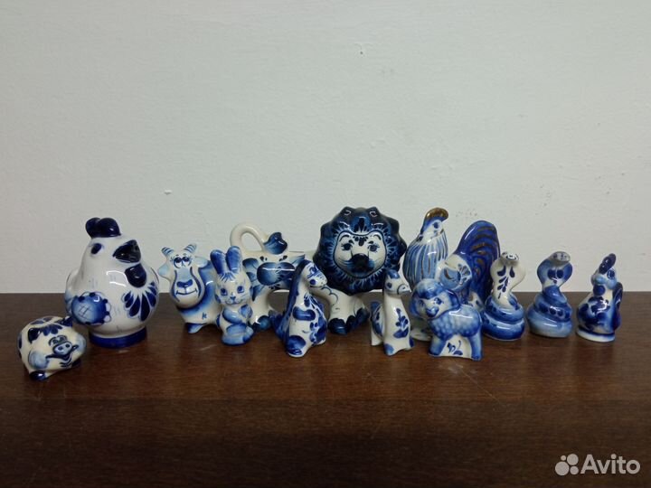 Фигурки. Гжель