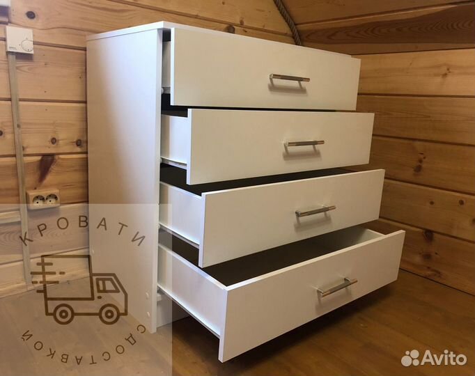 Комод на 4 ящика