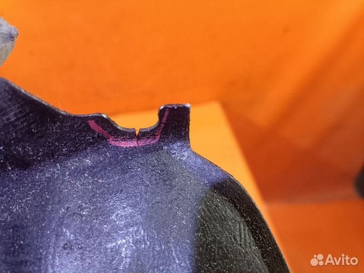 Подкрылок Toyota Ist NCP60 передний правый