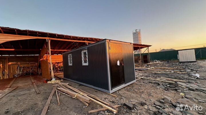 Модульный домик из блок контейнеров