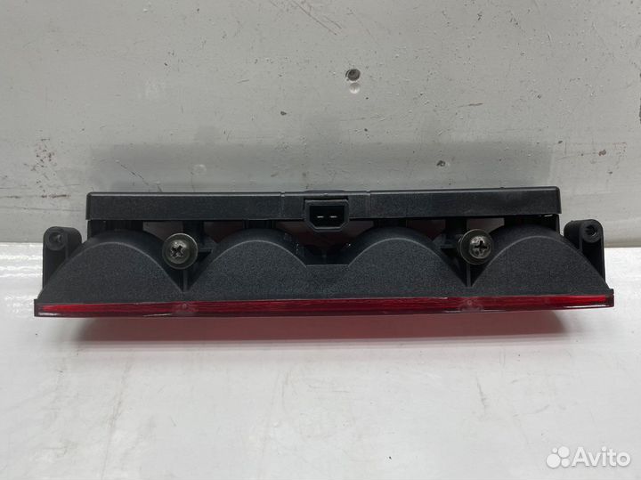 Стоп сигнал дополнительный Audi А4 В5 седан