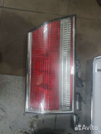 Фонари крышки багажника toyota crown jzs 175