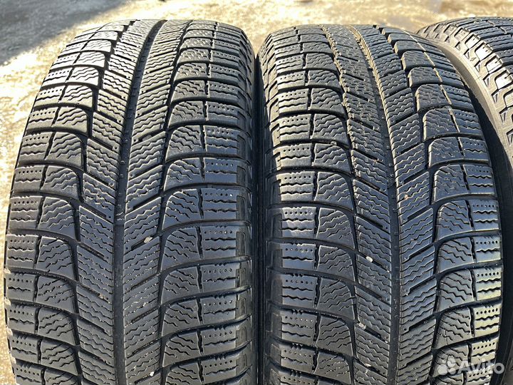 Michelin X-Ice XI3 205/55 R16 94H