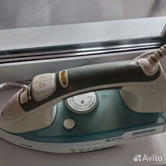 Утюг vitek