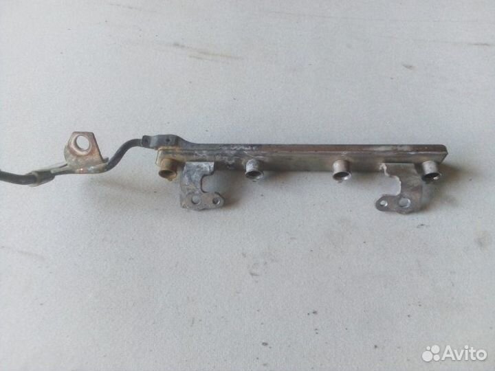 Топливная рампа Nissan Note HR16 2007