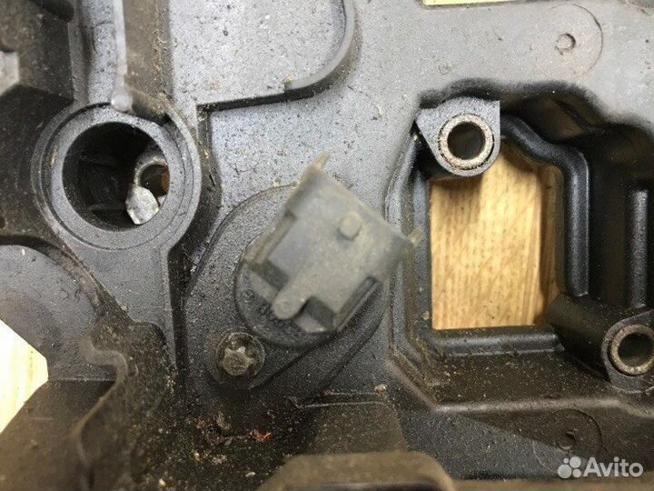 Крышка головки блока цилиндров Mercedes E-Class