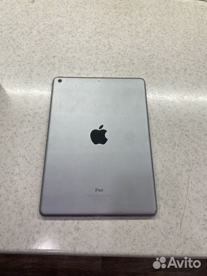 iPad 5 поколения 2017