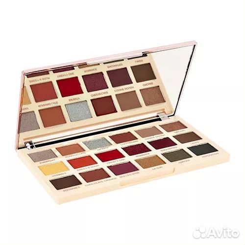 Палетка теней revolution sophX