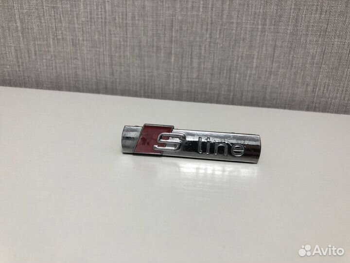 Шильдик s line audi