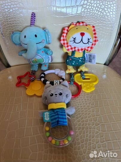 Игрушки развивающие/погремушки 0 до 1 пакетом