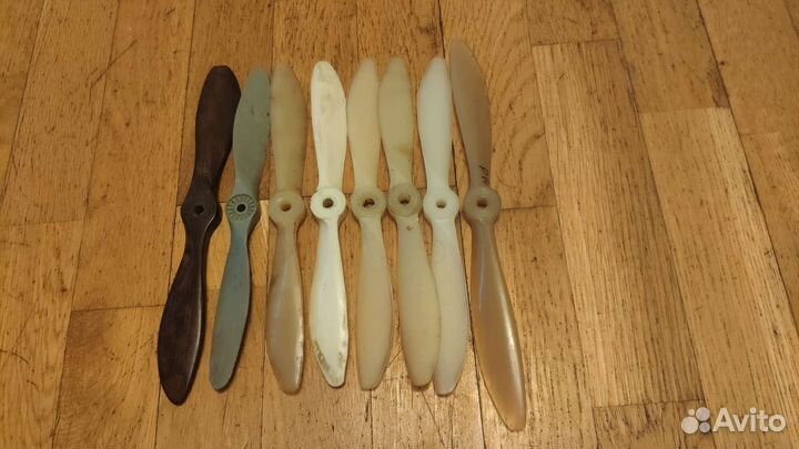 Винт авиамодельный 200*100