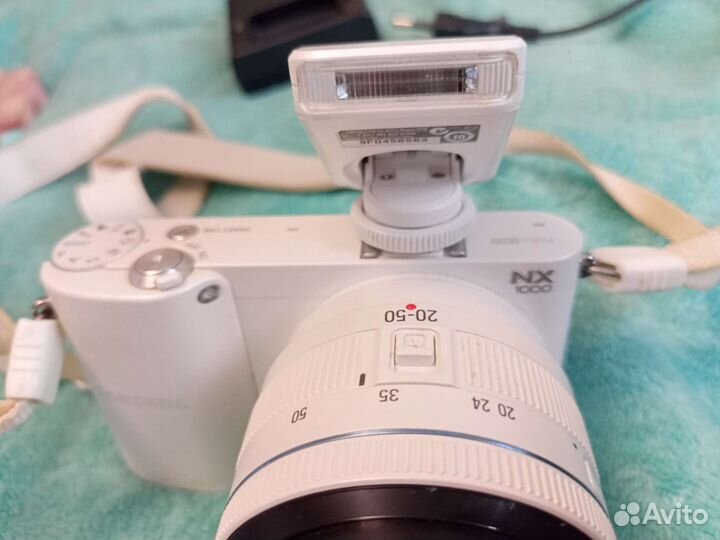 Фотоаппарат Самсунг NX 1000