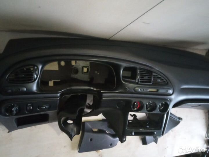 Торпедо Ford Mondeo 2 1996-2000