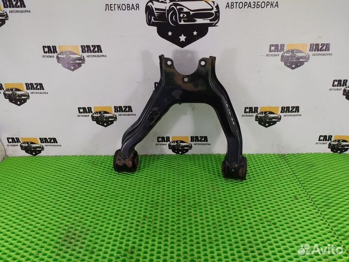 Рычаг задний верхний правый R