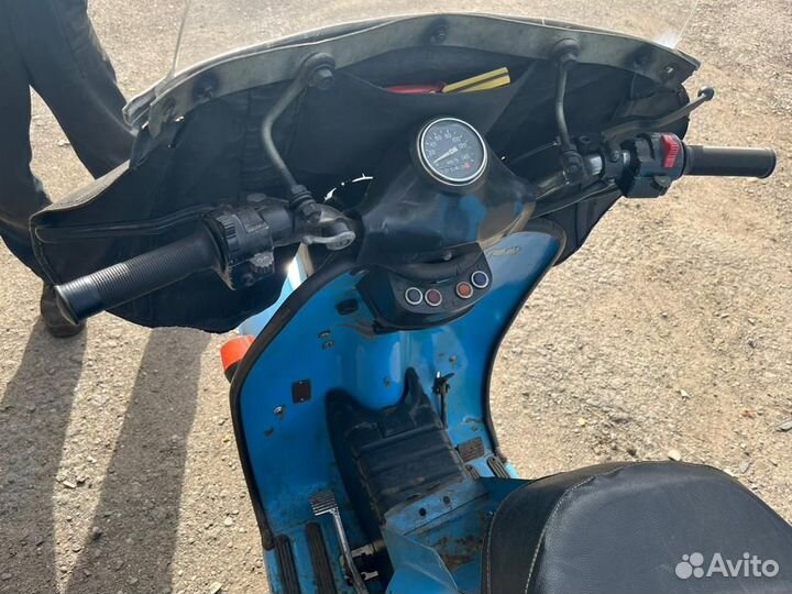 Мотороллер 