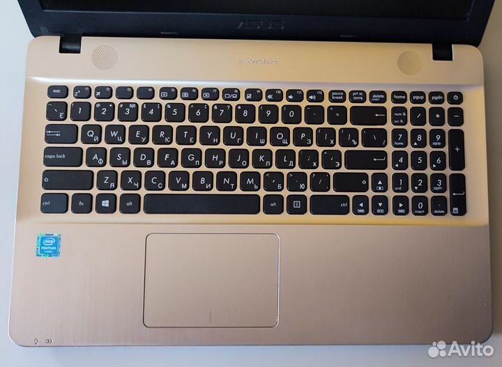 Ноутбук Asus 4 ядерный с SSD Samsung