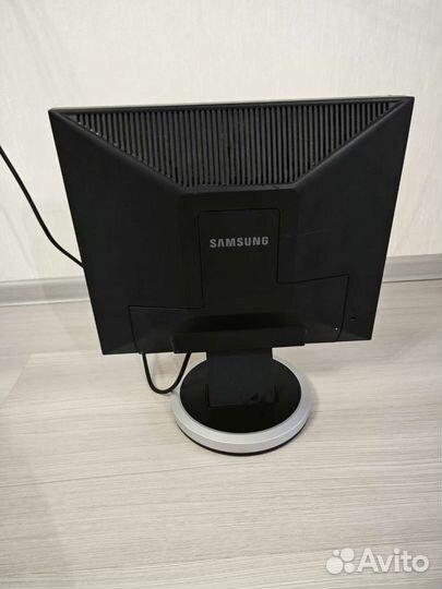 Монитор samsung 940n