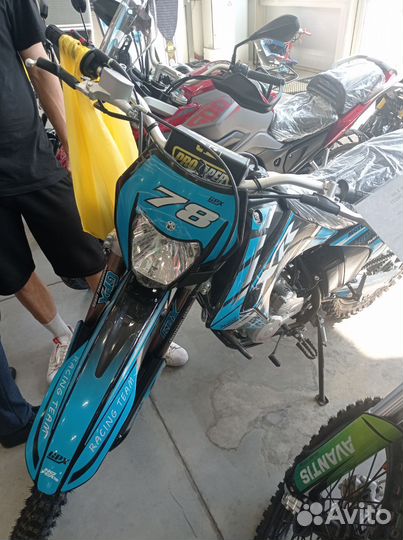 Мотоцикл Эндуро