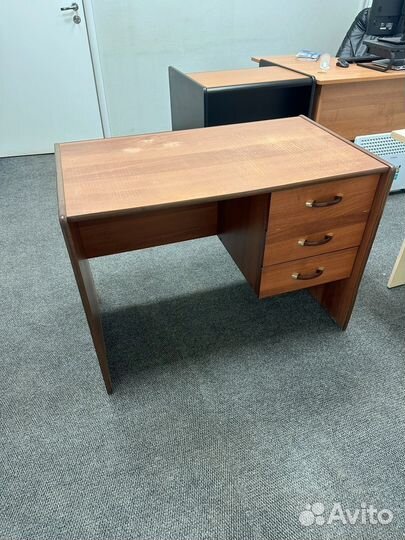 Стол офисный, 2 шт