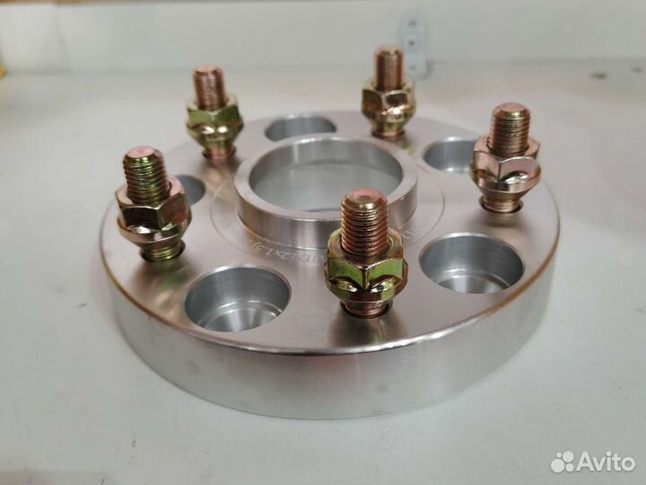 Проставки колёсные Toyota RAV4 25мм