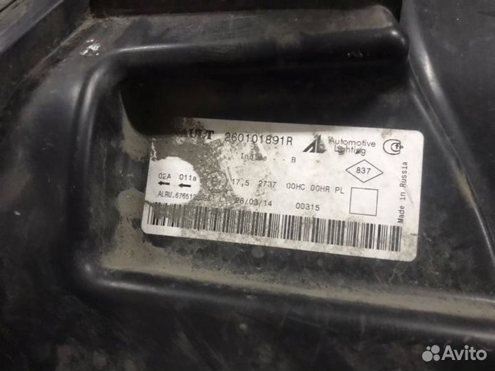 Фара правая Renault Duster 2014 С Дефектом