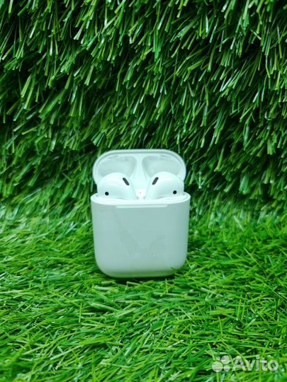 Беспроводные наушники Apple AirPods 2 с зарядным ф