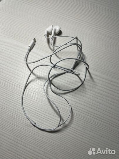 Наушники earpods