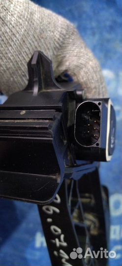 Педаль газа Mercedes-Benz W220 седан M275E60AL