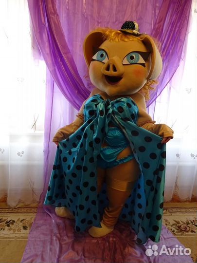 Ростовая кукла поздравит