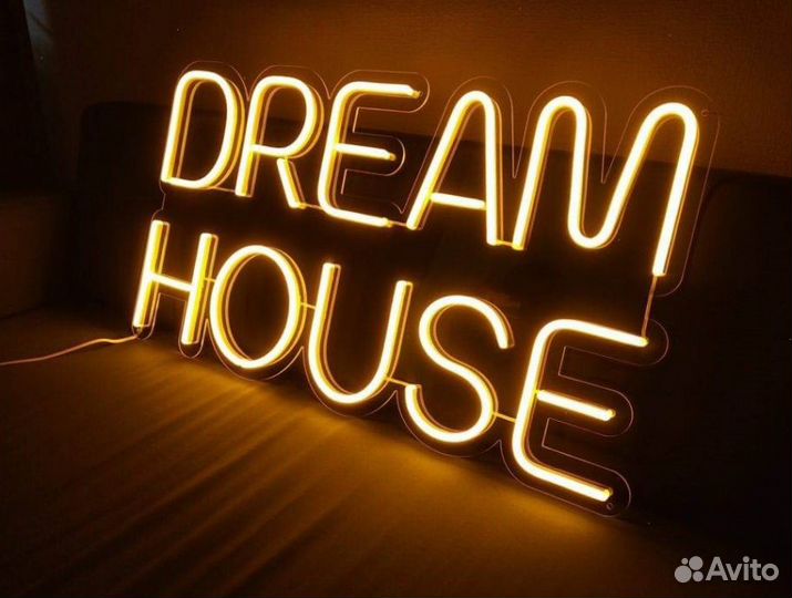 Неоновая вывеска на заказ и в наличии