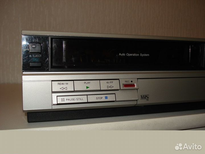 Видеомагнитофон Panasonic NV-G12