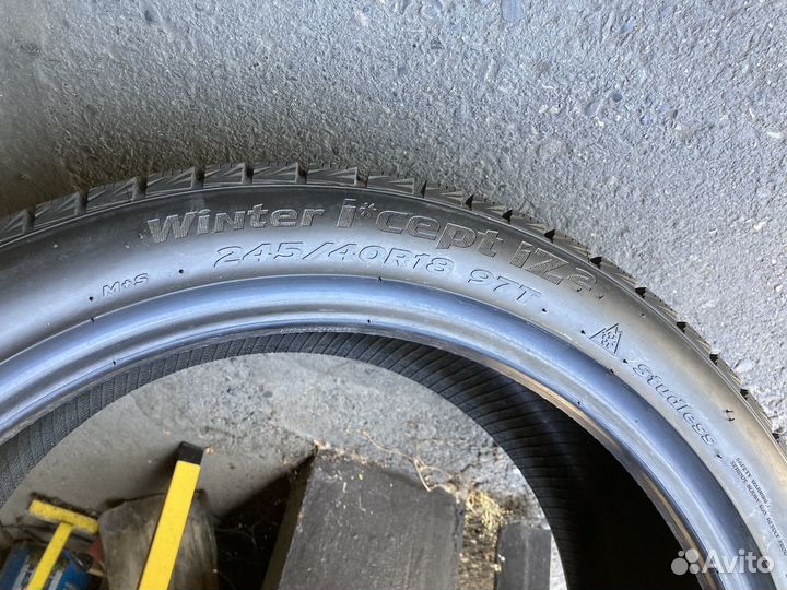 Hankook Winter I'Cept IZ2 245/40 R18 97T