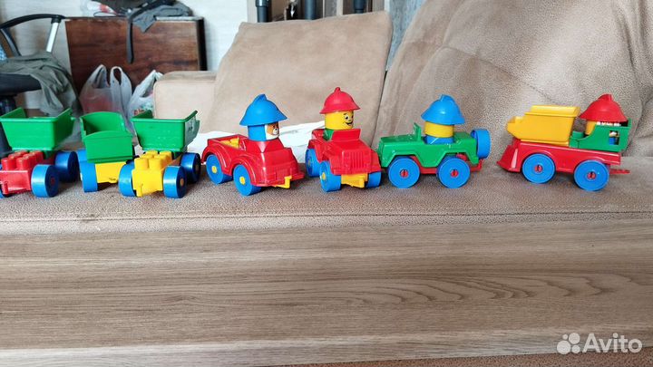 Отдам машинки