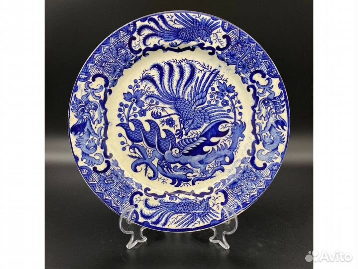 Тарелка с изображением сцены боя, фаянс, деколь