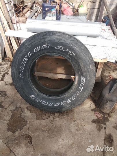 Bridgestone Dueler A/T 265/70 R16