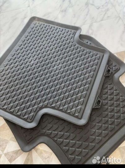 Автомобильные Коврики Volkswagen Tiguan