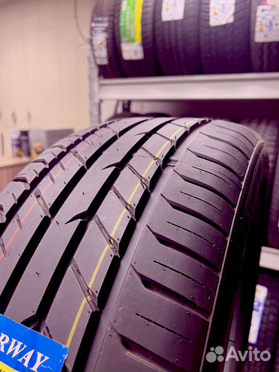 Bearway BW118 235/40 R19 89T