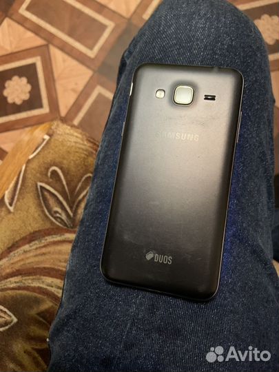 Телефон Samsung j3