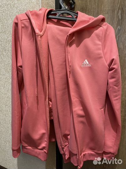 Костюм спортивный