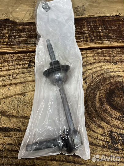 Стойка переднего стаба Ram 1500 68399868AE