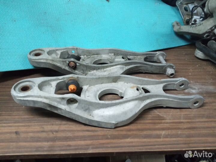 Рычаг Honda Legend KB1