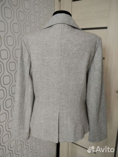 Пиджак шерсть 46