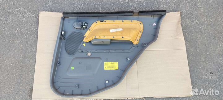Обшивка двери задней левой Ford Fusion