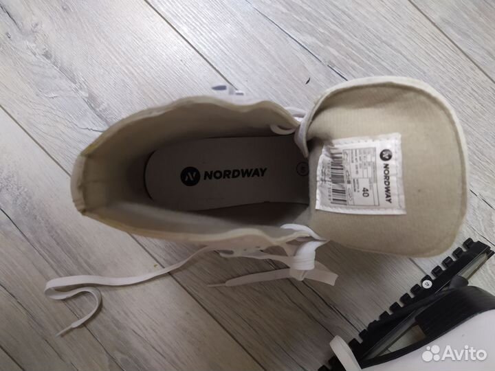 Коньки женские